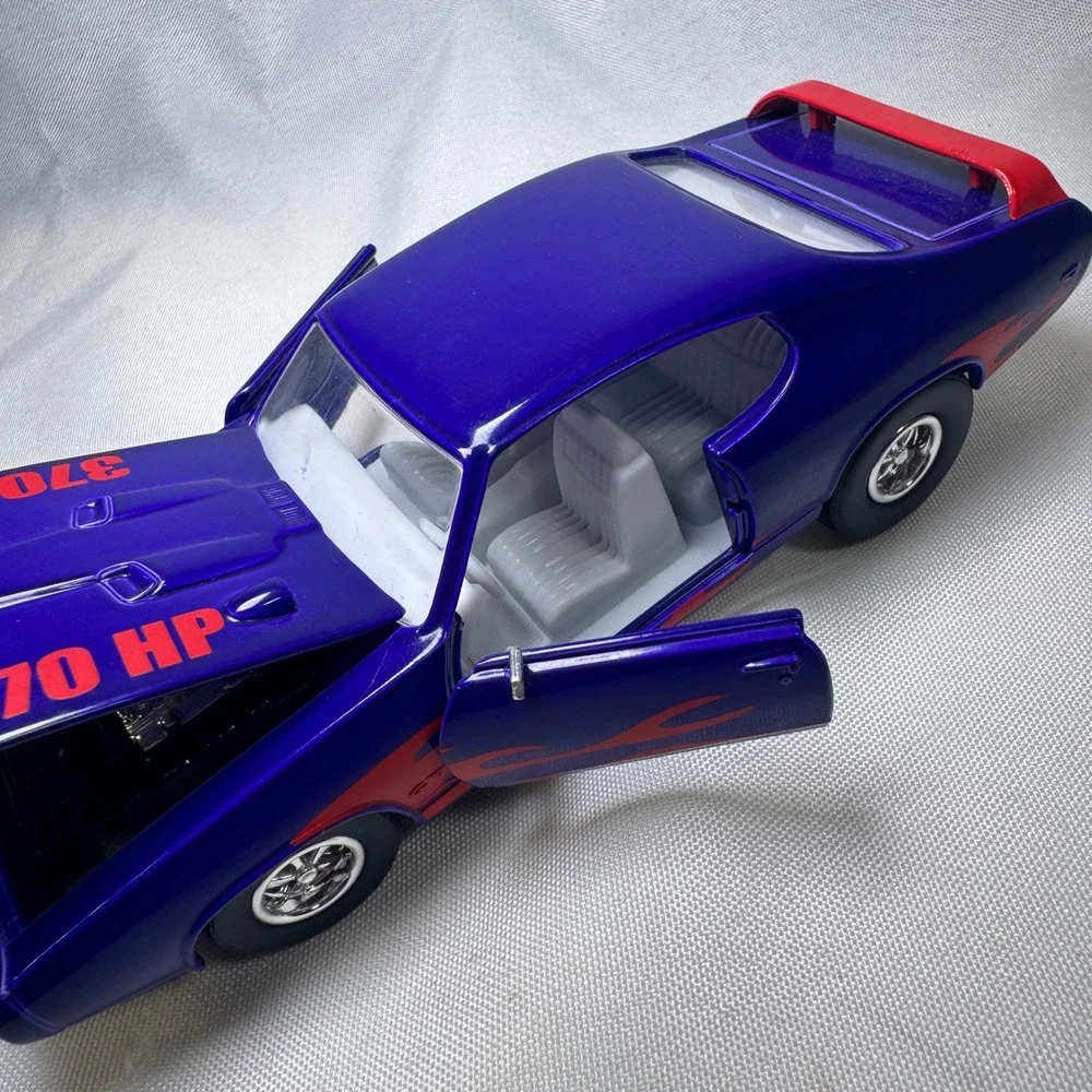 Tootsietoy 2000 Purple 1969 Pontiac GTO Judge Diecast 370 HP 6 Inch Muscle Car